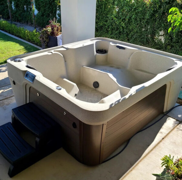 Freeflow Spas Excursion Sport Hot Tub - Image 5