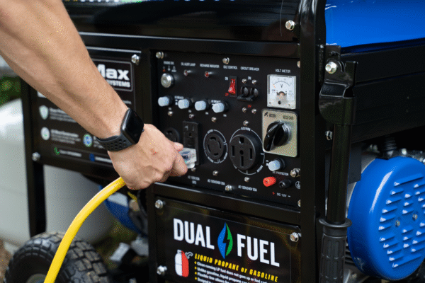 10,000 Watt Dual Fuel Portable Generator - Image 13